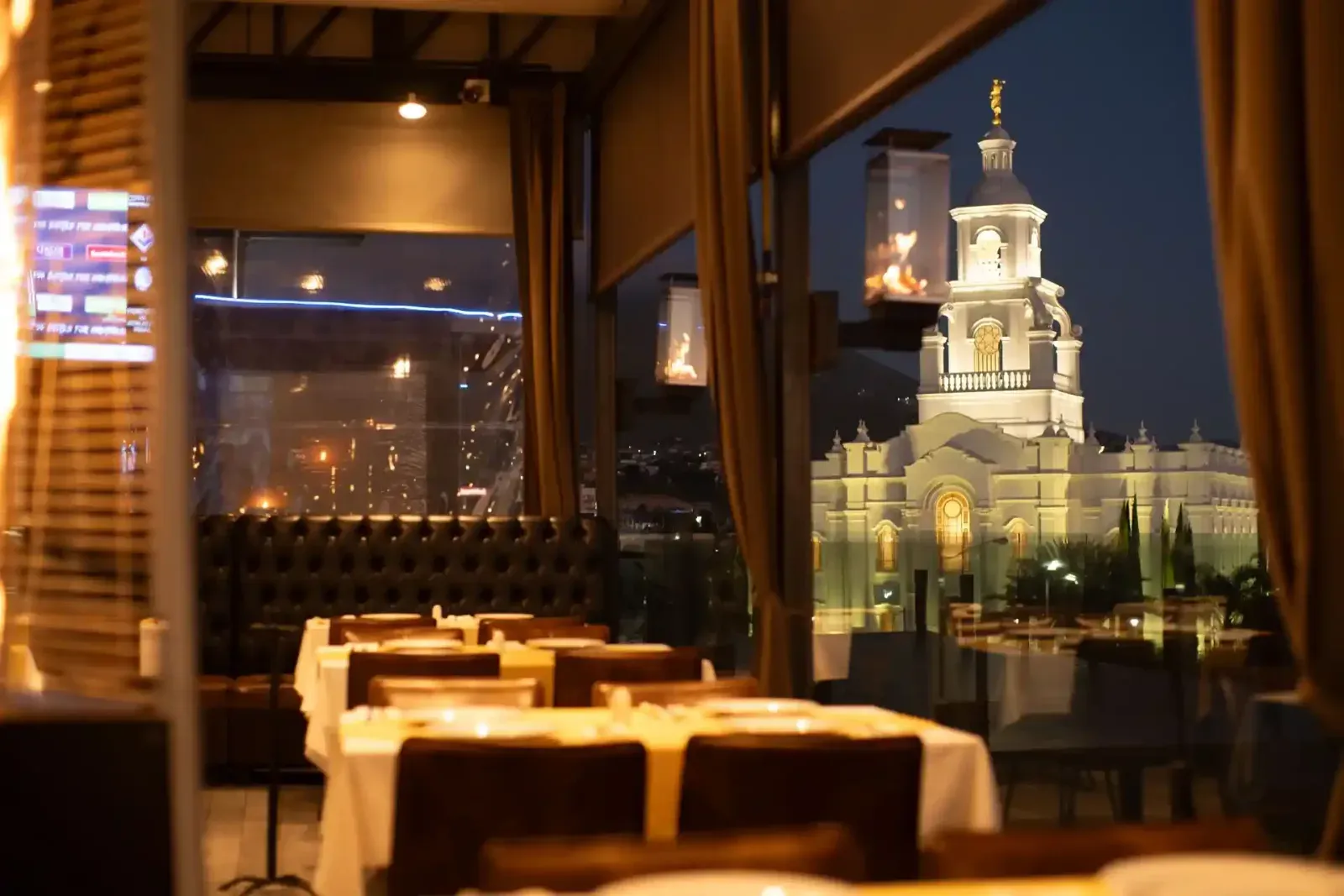 The Grill Gallery — Food & Beverage